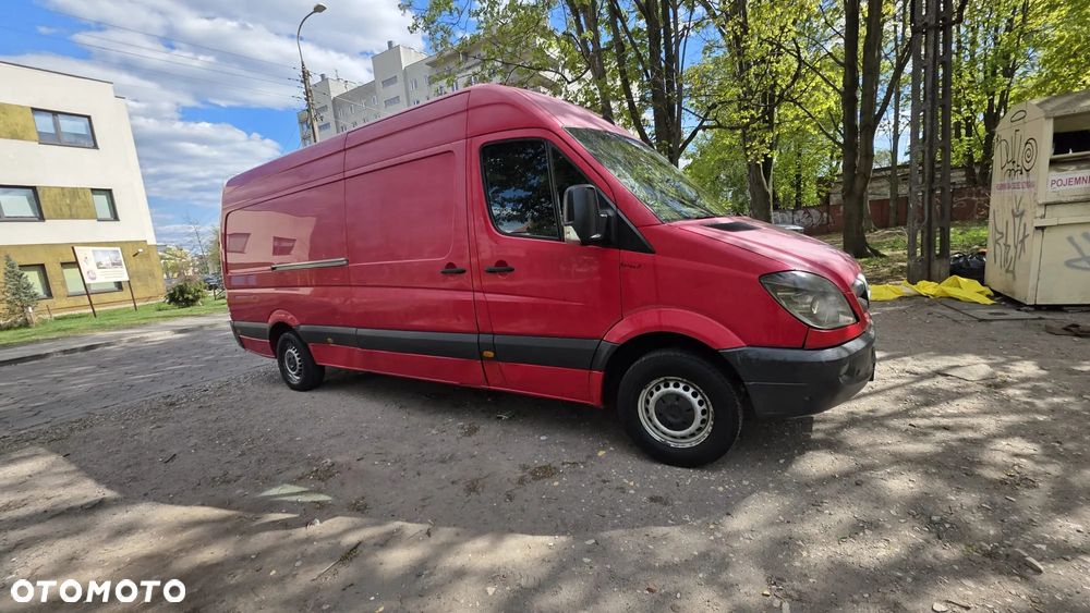 Mercedes-Benz Sprinter - 2