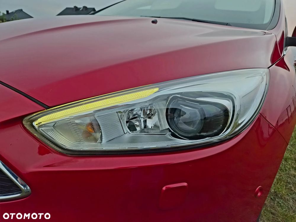 Ford Focus 1.5 TDCi ST-Line Red - 10
