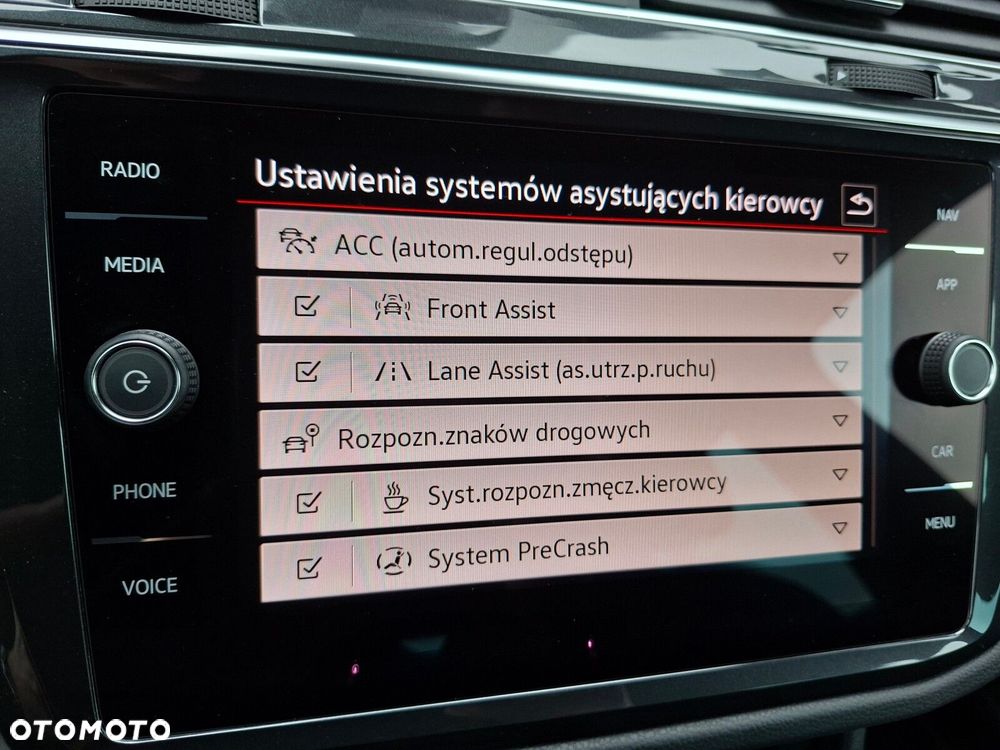 Volkswagen Tiguan - 25
