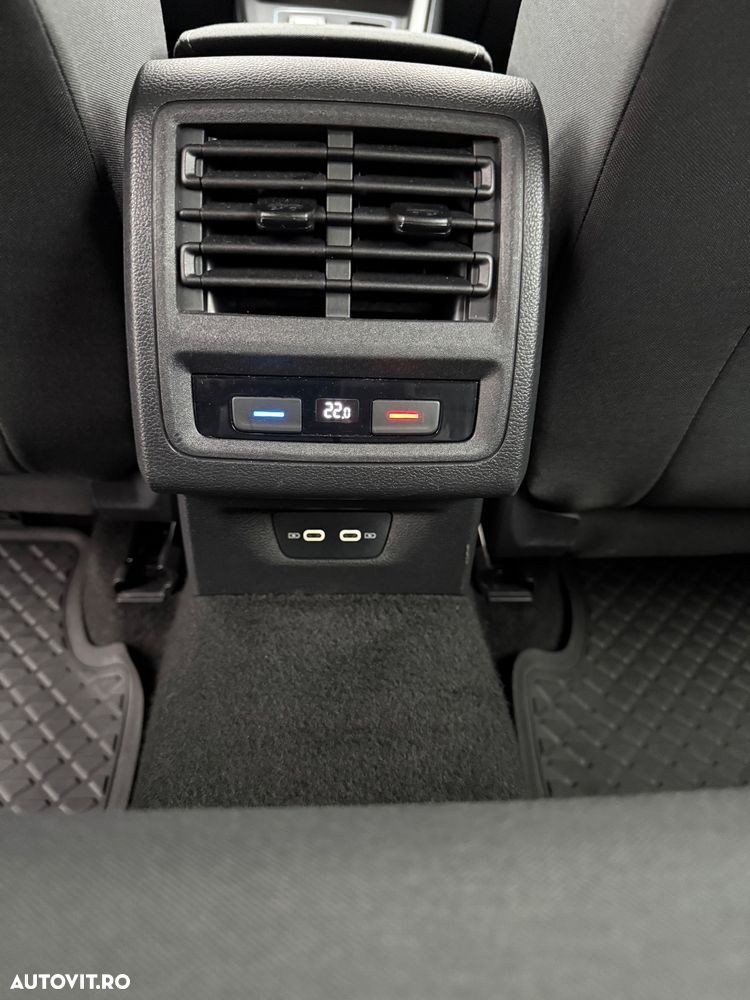 Volkswagen Golf - 13