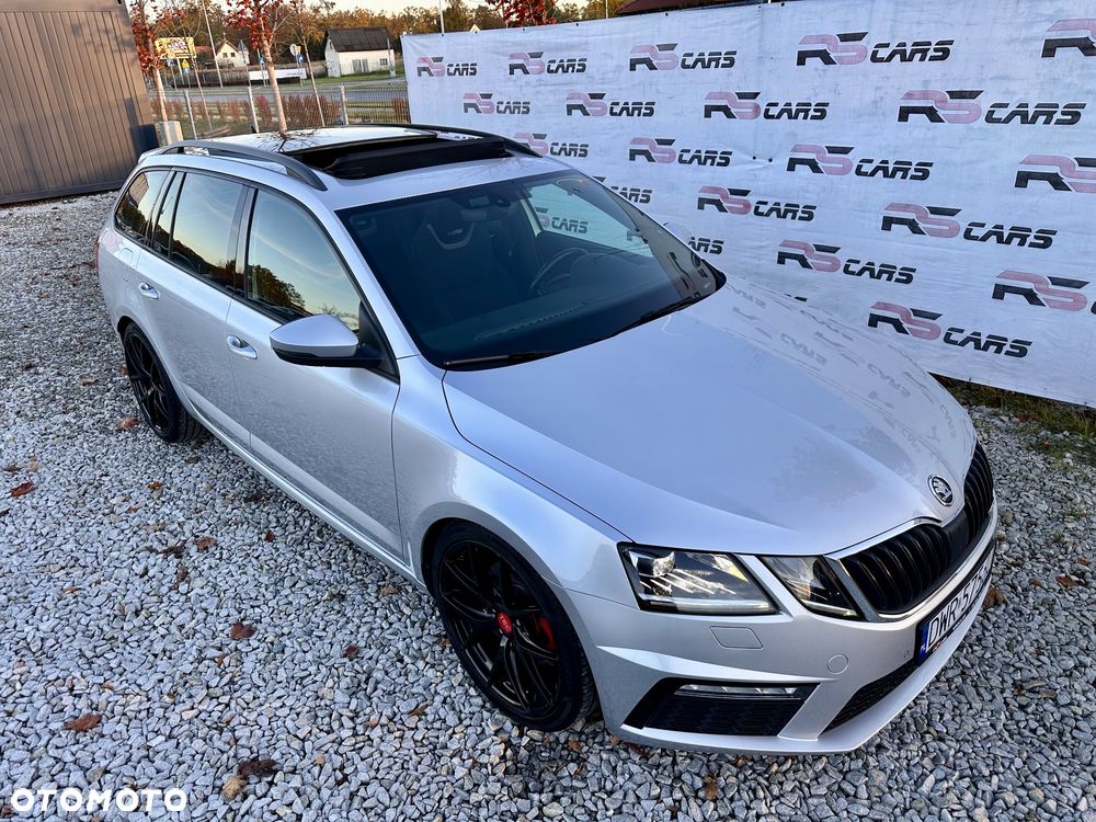Skoda Octavia Combi 2.0 TDI DSG RS - 11