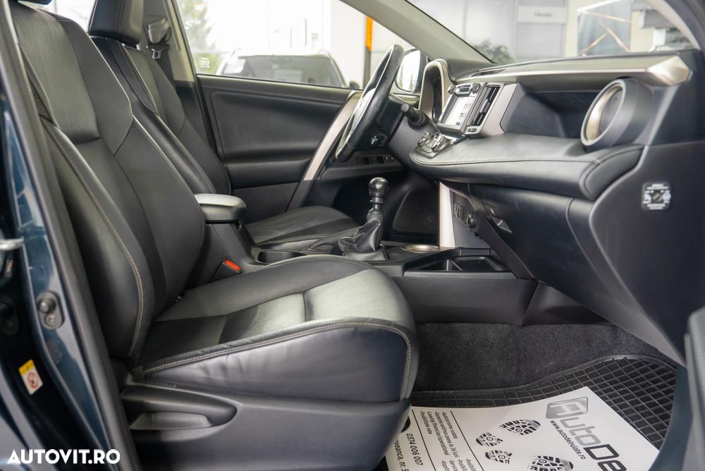 Toyota RAV4 - 17