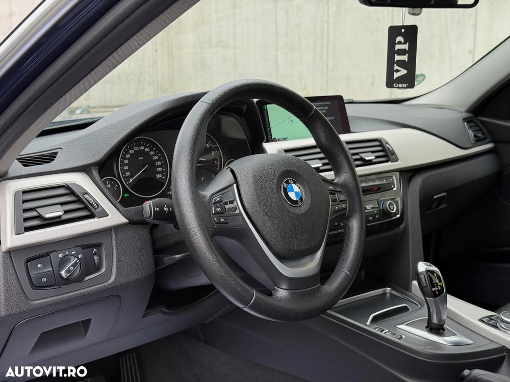 BMW Seria 3 318i Aut. Advantage - 15