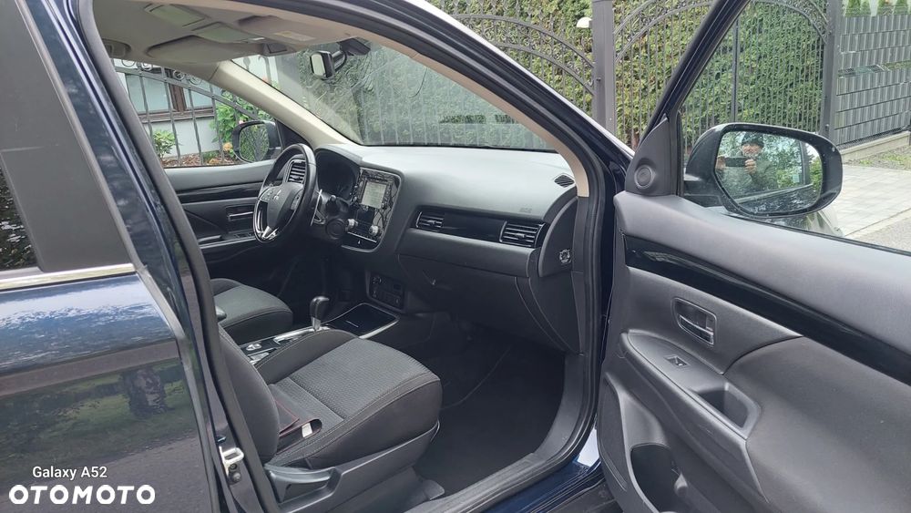 Mitsubishi Outlander - 22
