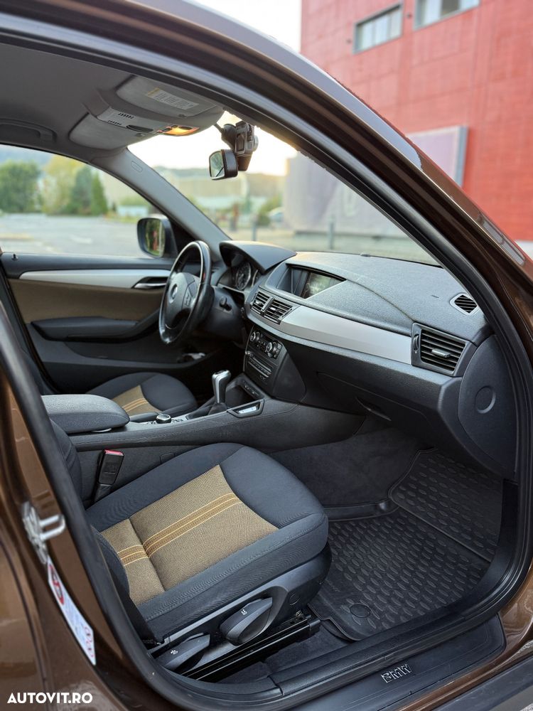 BMW X1 sDrive20d - 13