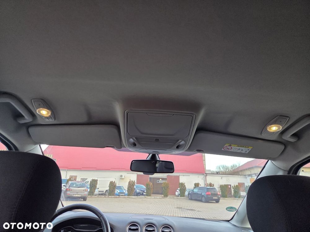 Ford S-Max 2.0 TDCi DPF Titanium X - 26