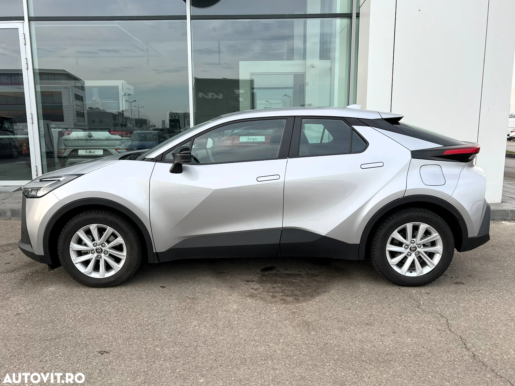 Toyota C-HR - 6