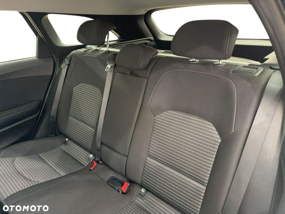 Kia Ceed - 12