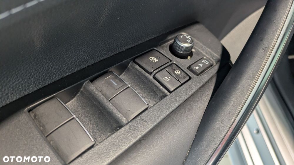 Toyota Corolla 1.8 Hybrid Style - 11