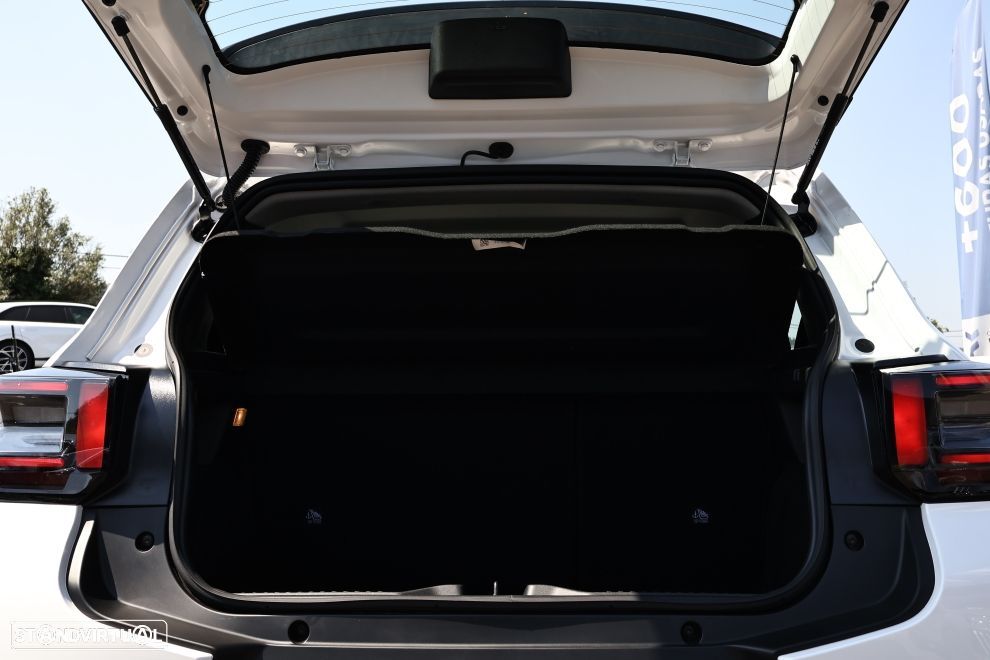 Citroën C3 1.2 Hybrid Plus e-DSC6 - 17