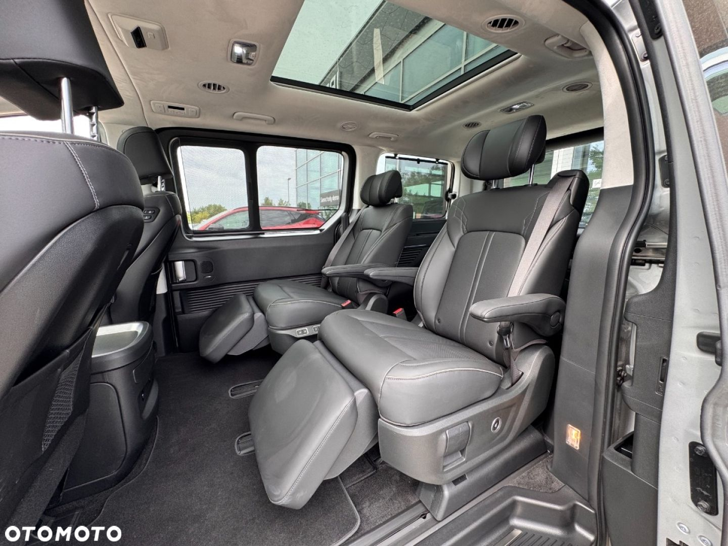Hyundai Staria - 20