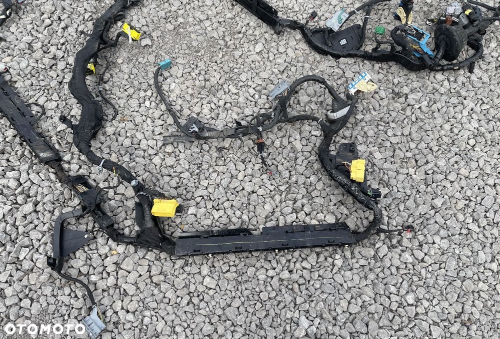 O3 CADILLAC ESCALADE IV 2014- WIĄZKA WNĘTRZA KABINY 23410964 23211585 - 2