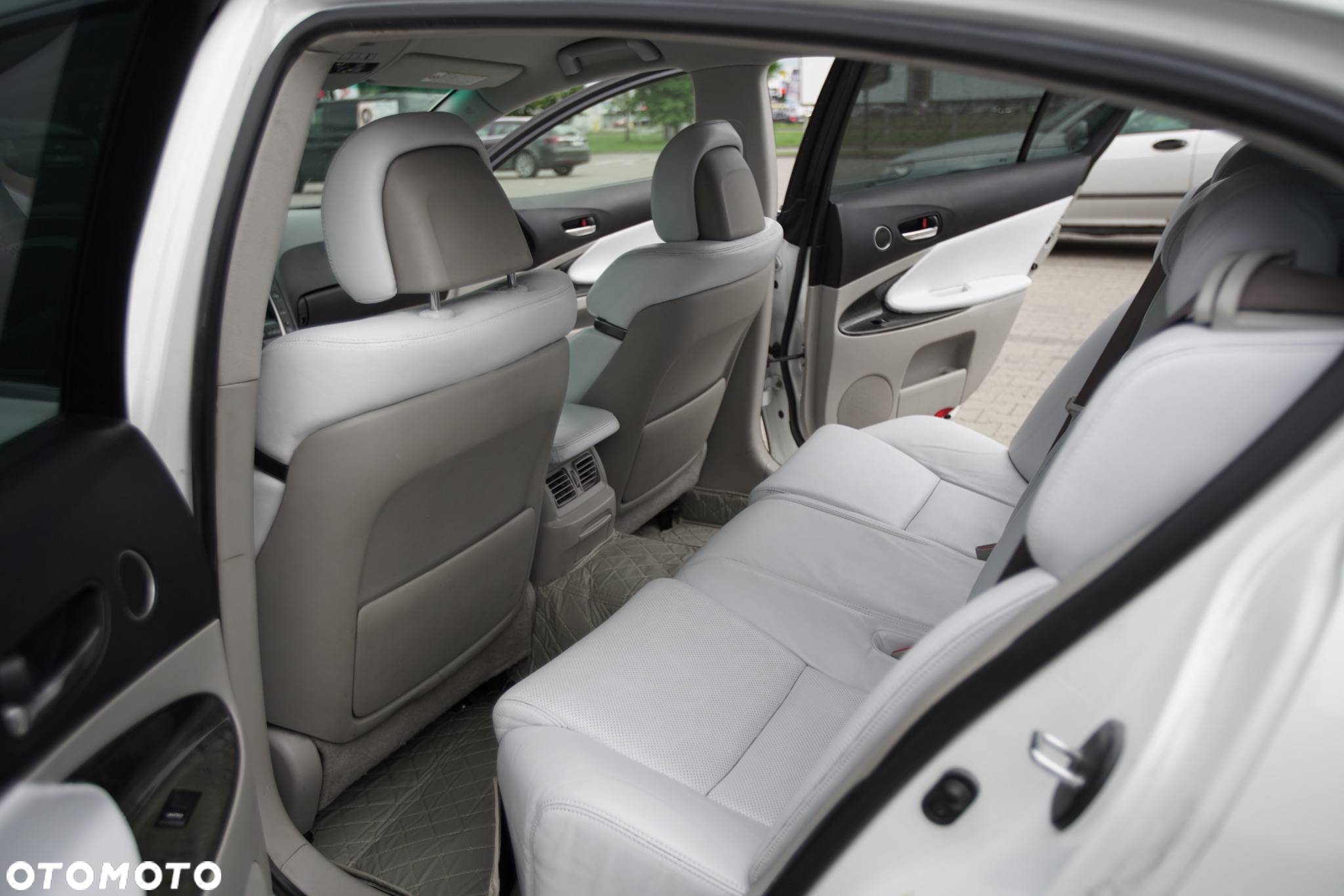 Lexus GS 450h Prestige - 12
