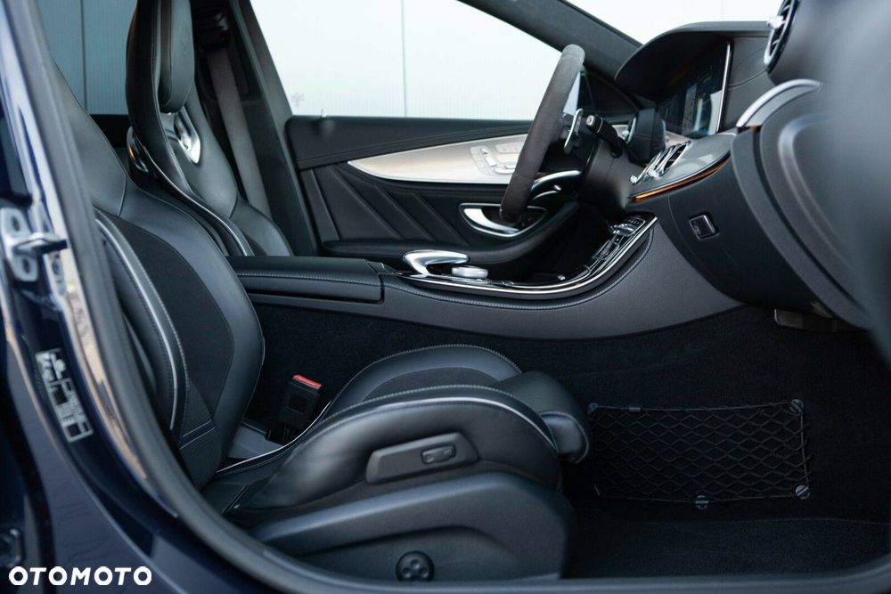 Mercedes-Benz Klasa E - 29