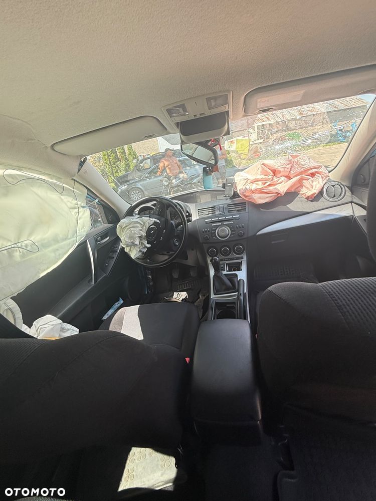 Mazda 3 - 7