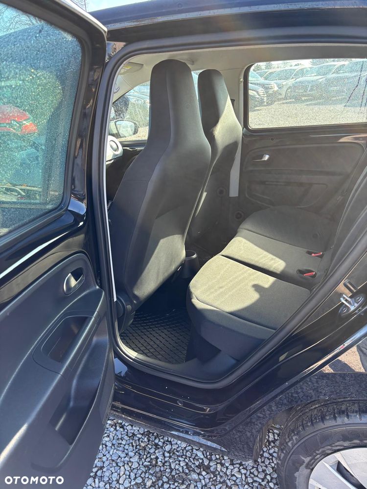 Volkswagen up! move - 8