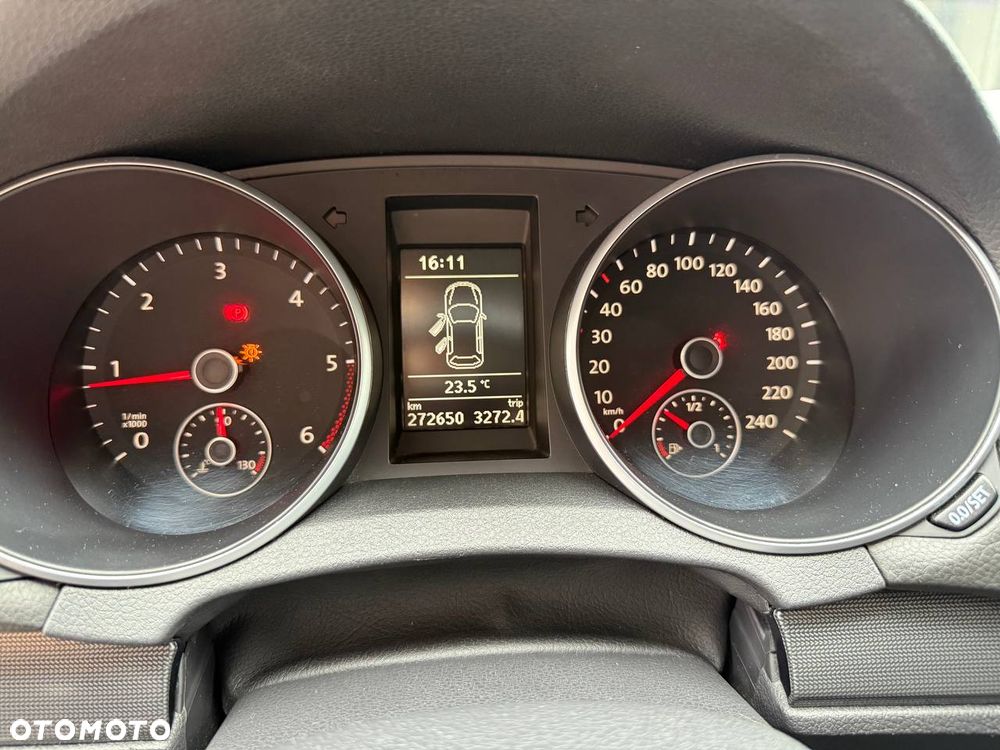 Volkswagen Golf 1.6 TDI Trendline - 36
