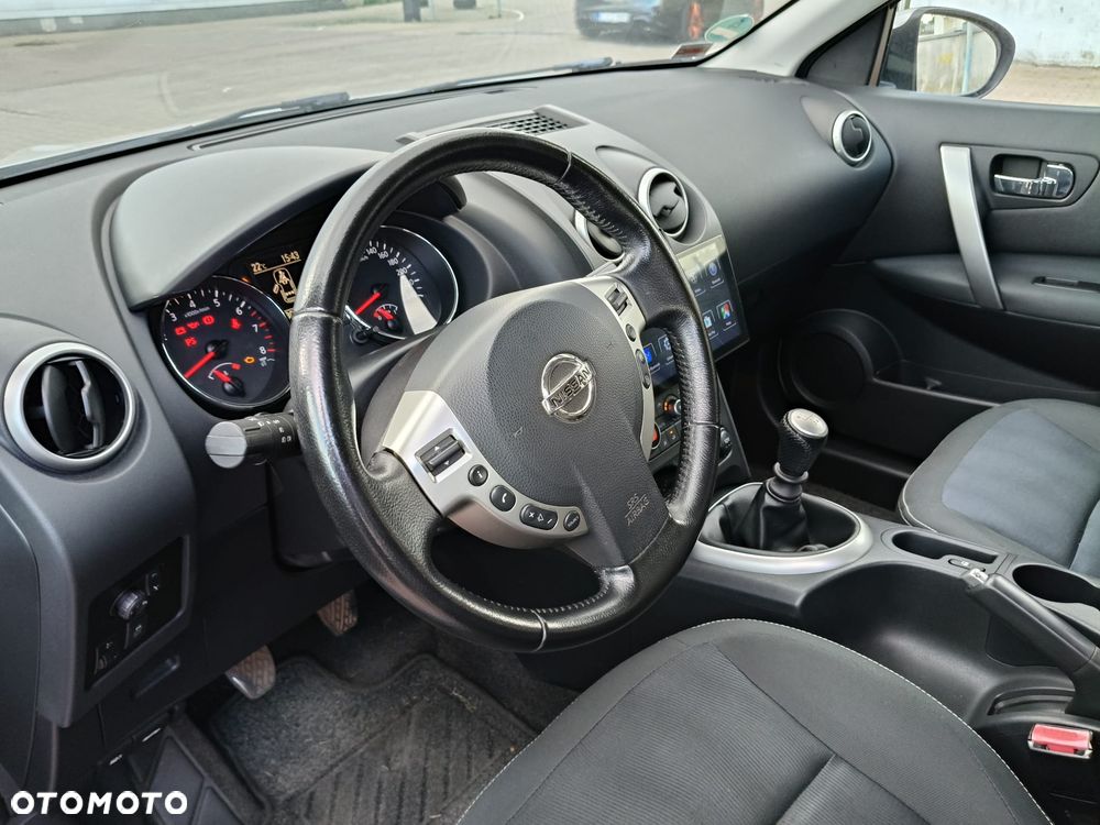 Nissan Qashqai 2.0 Visia - 11