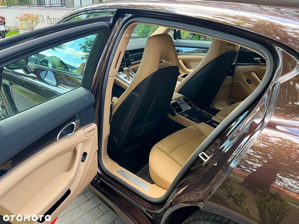 Porsche Panamera Edition - 9