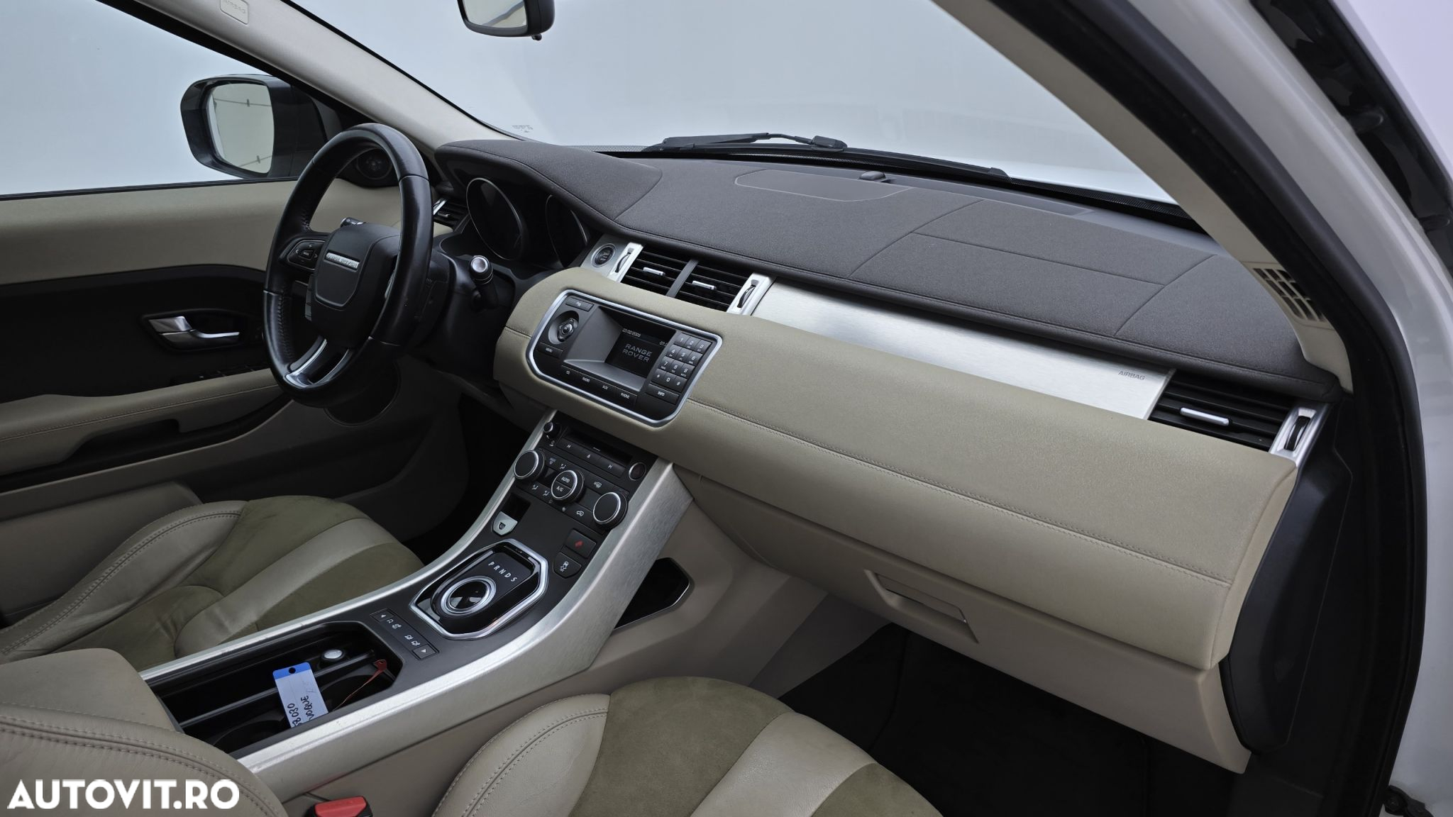 Land Rover Range Rover Evoque - 20