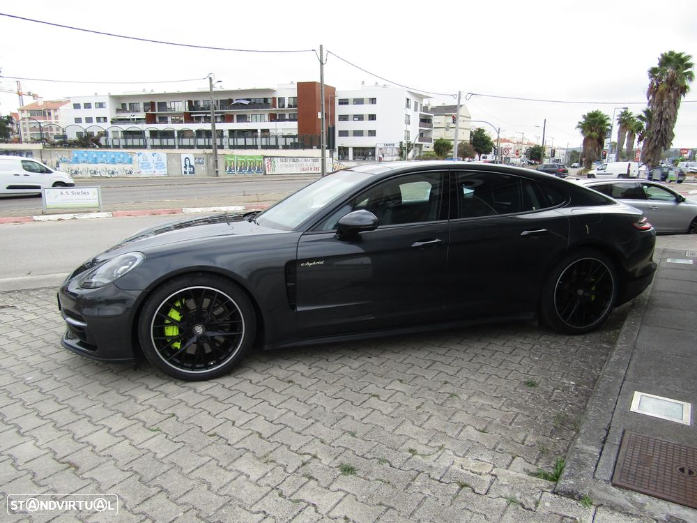 Porsche Panamera 4 E-Hybrid - 10