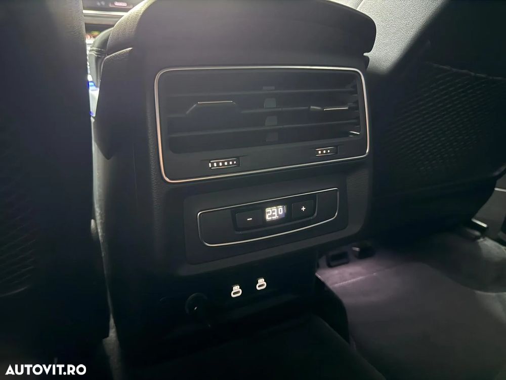 Audi Q7 3.0 55 TFSIe quattro Tiptronic S Line - 31