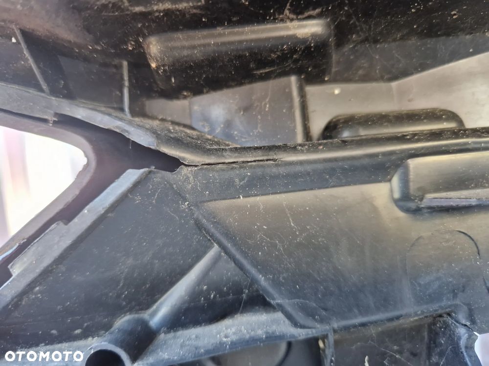 Opel Corsa F Zderzak przód przedni 6PDC + Plyta pod.zderzak - 11