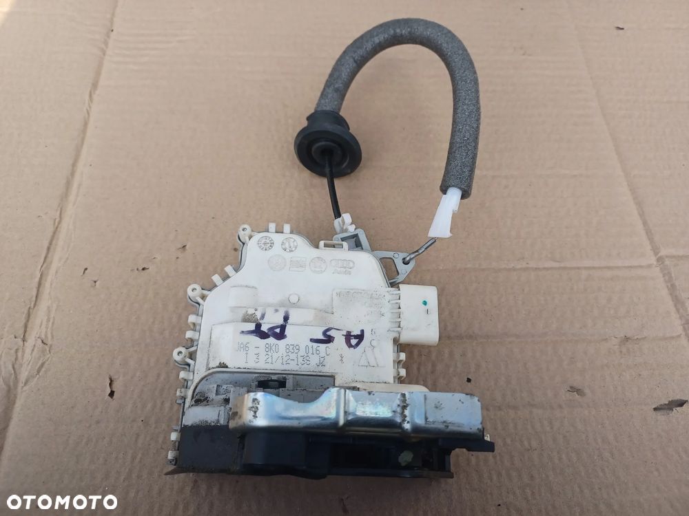 ZAMEK DRZWI PRAWY TYŁ A5 6PIN 8K0839016C - 1