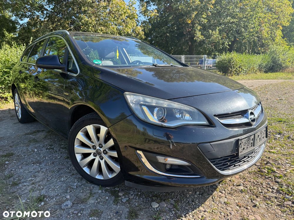 Opel Astra 1.4 Turbo Exklusiv - 2