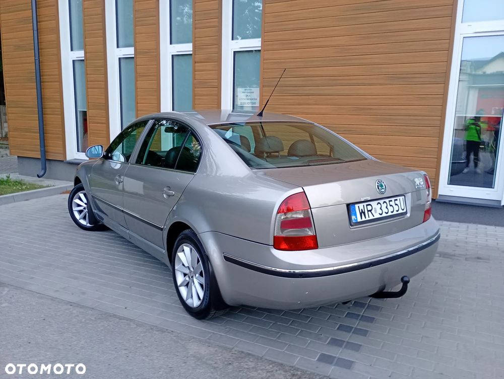 Skoda Superb 2.0 TDI DPF Platinum - 24