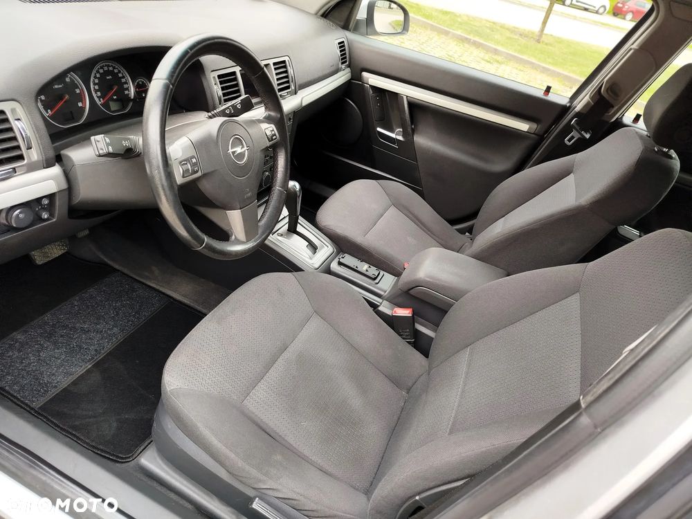 Opel Vectra 1.9 CDTI Automatik Business - 25