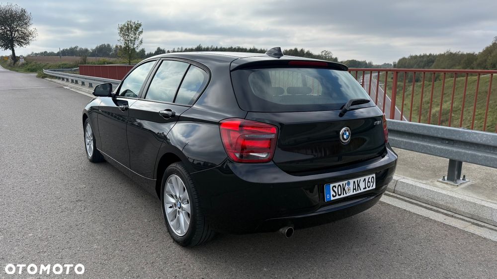 BMW Seria 1 116i - 28