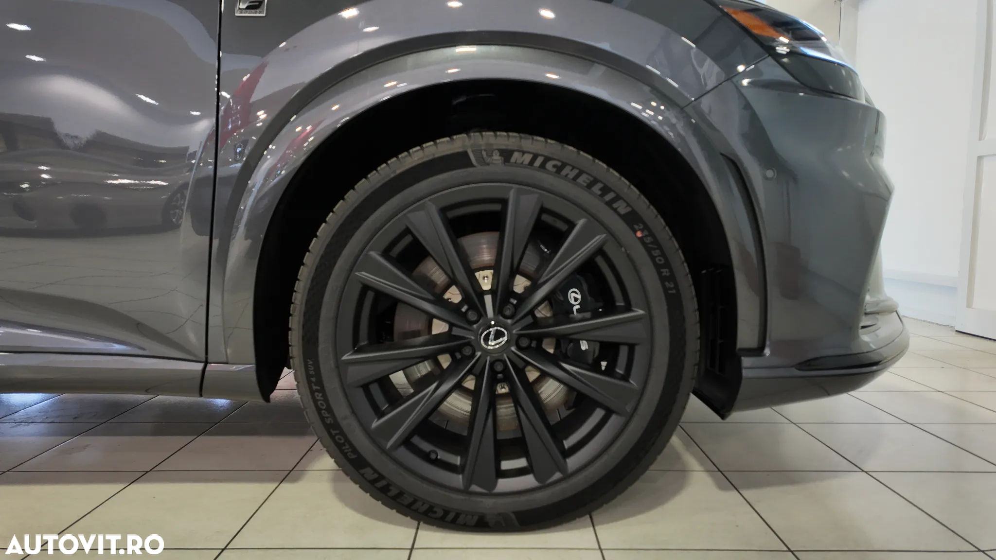 Lexus Seria RX - 40