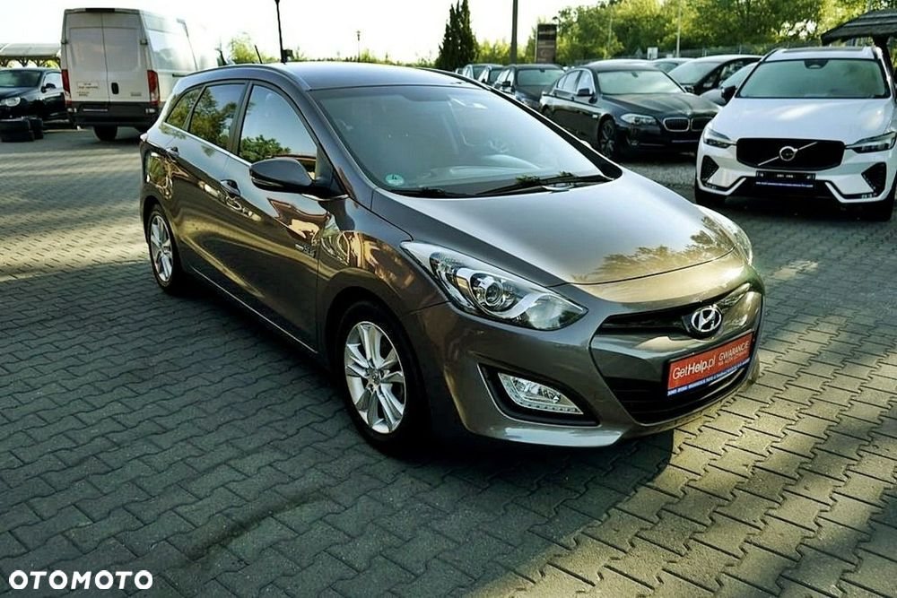 Hyundai i30 blue 1.6 CRDi Classic - 4