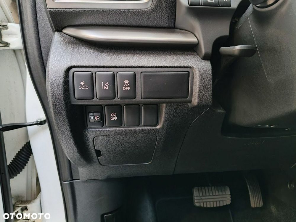 Mitsubishi Eclipse Cross - 16