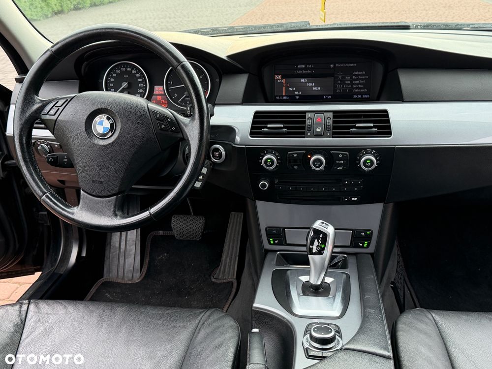 BMW Seria 5 530d - 25