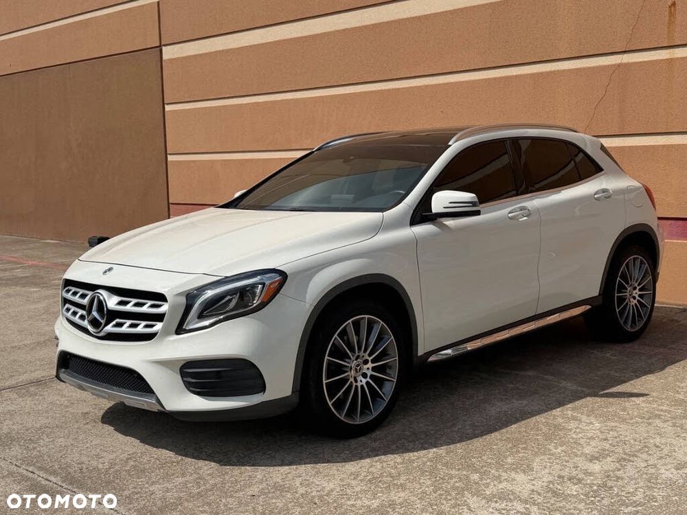 Mercedes-Benz GLA 250 4-Matic - 1