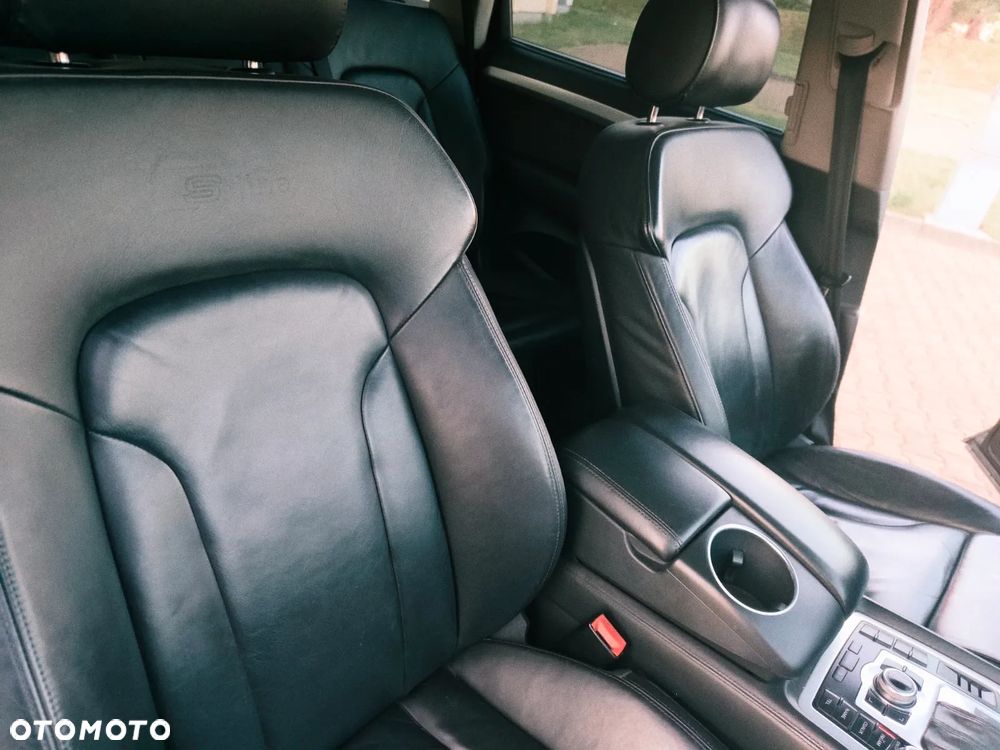 Audi Q7 - 10