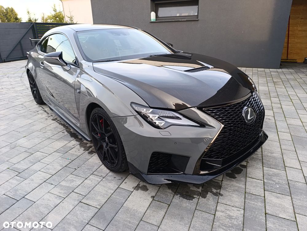 Lexus RC - 10