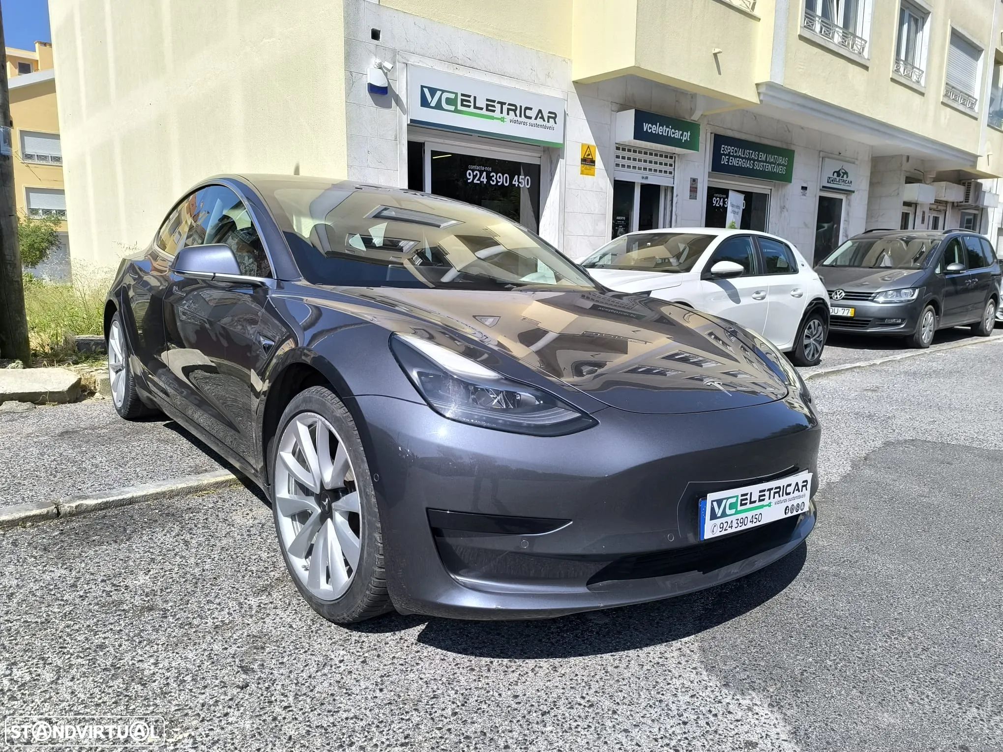 Tesla Model 3 Long Range AWD Dual Motor - 1