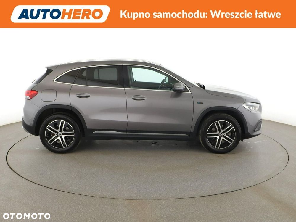 Mercedes-Benz GLA 250 e PHEV Progressive 8G-DCT - 10