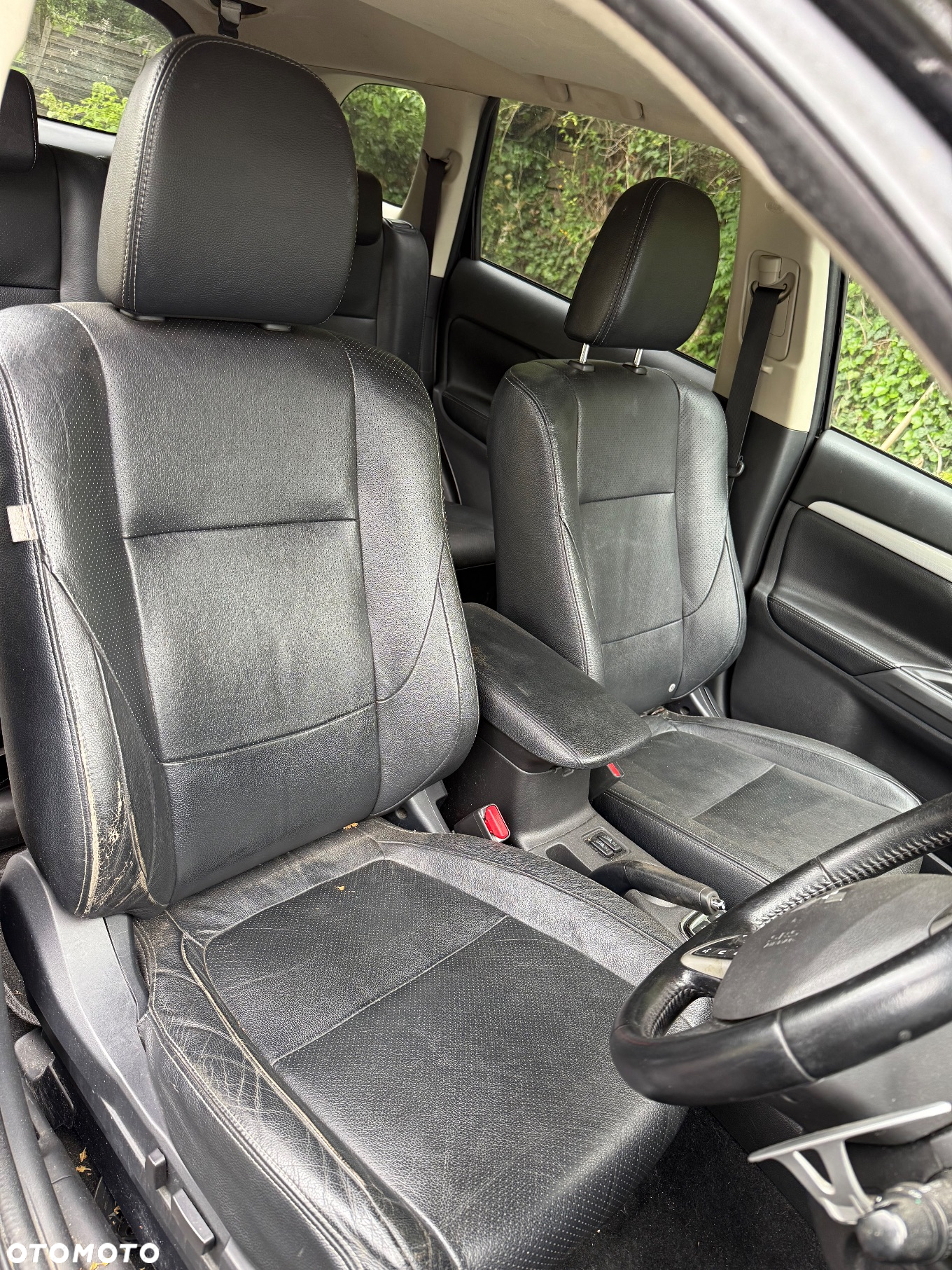 Mitsubishi Outlander - 7