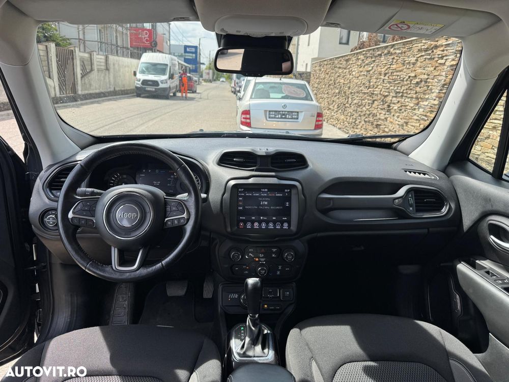 Jeep Renegade - 11