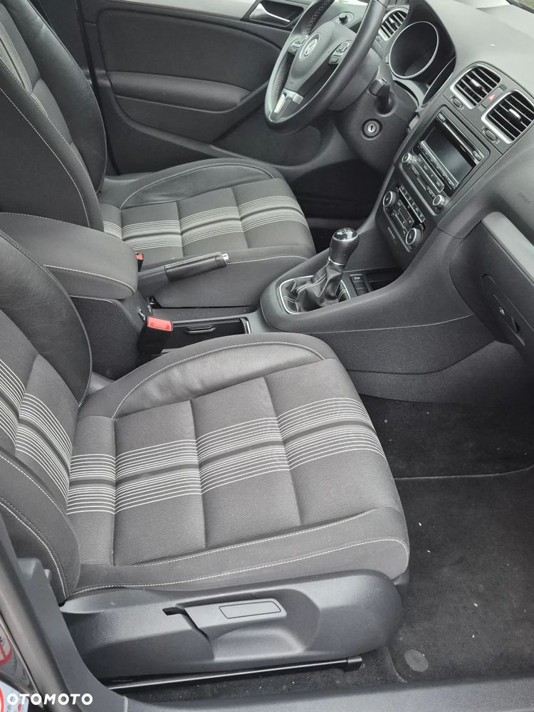 Volkswagen Golf 1.4 TSI MATCH - 9