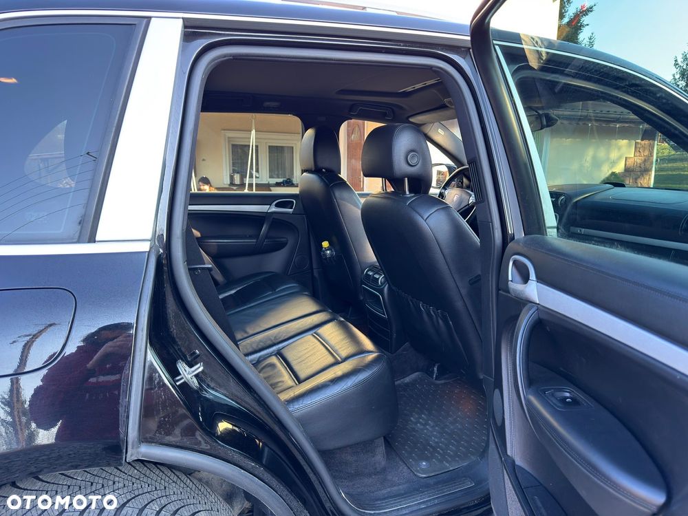 Porsche Cayenne - 13