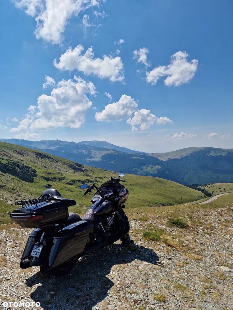 Harley-Davidson Touring Road Glide - 19
