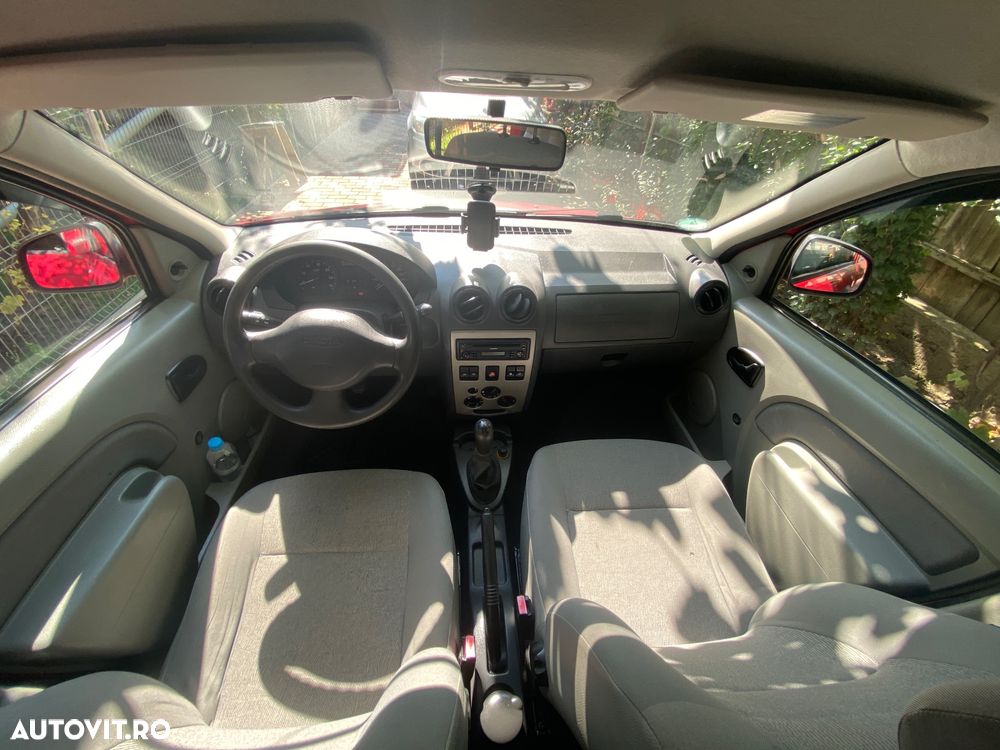 Dacia Logan 1.6 MPI Laureate - 10