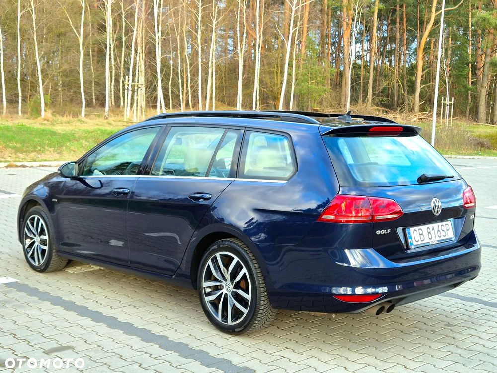 Volkswagen Golf - 22