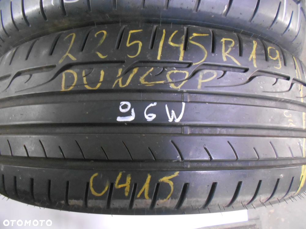 OPONY 225/45R19 DUNLOP SPORT MAXX RT DOT 4219 / 0415 8MM - 3