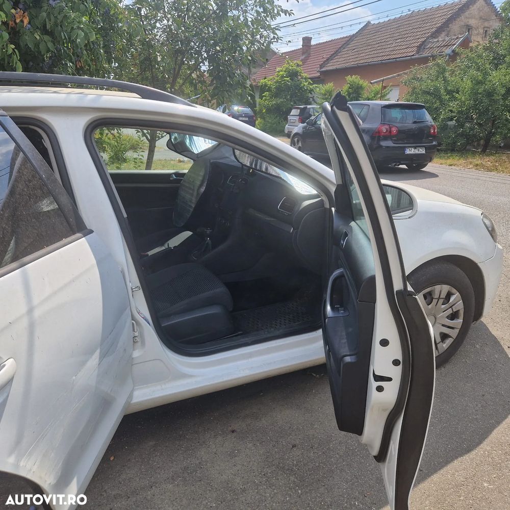 Volkswagen Golf - 14